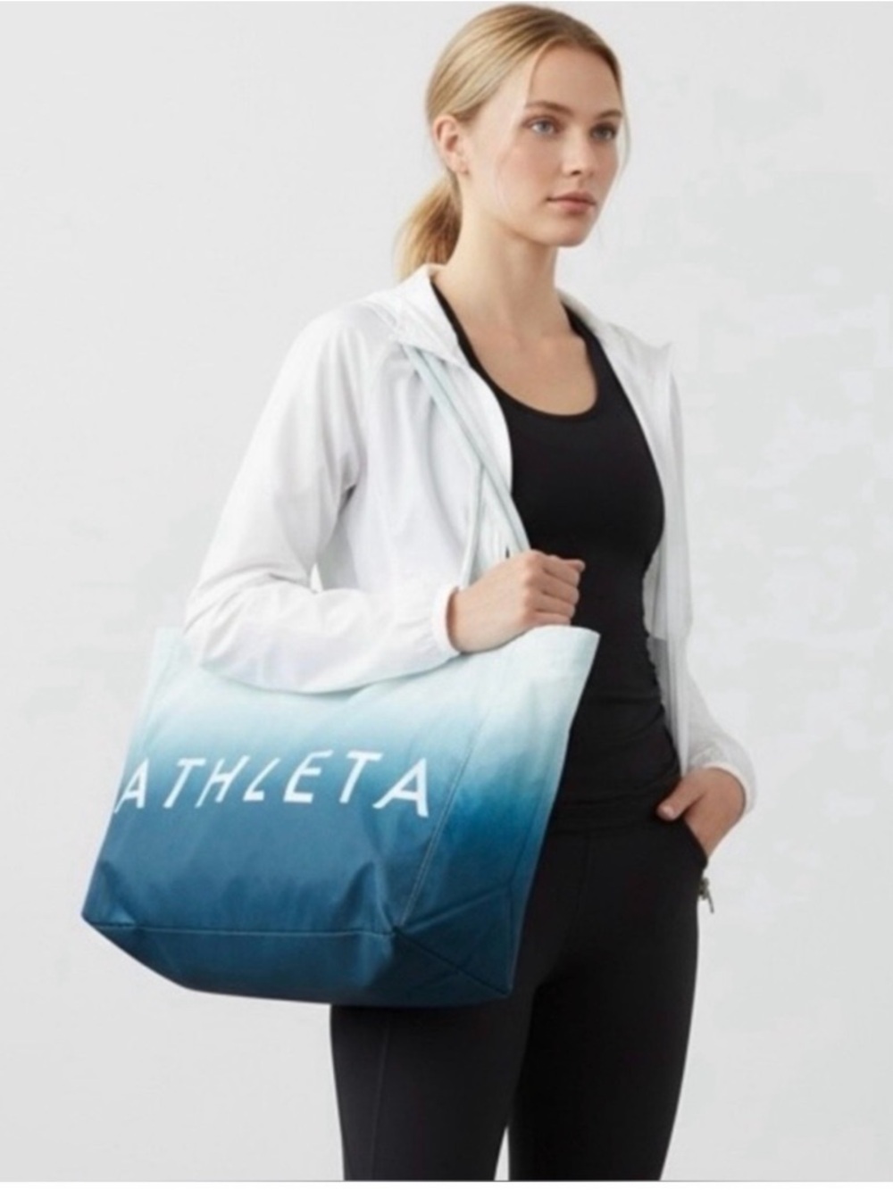 NWT Athleta Ombre Tote bag in Mint and Teal Gradient - Picture 3 of 5